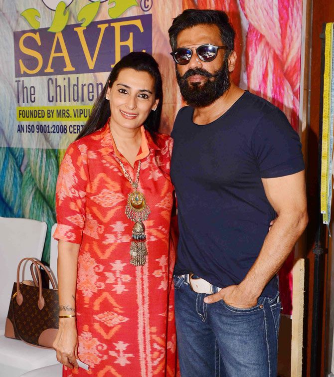 sunil shetty wife Mana Shetty image
