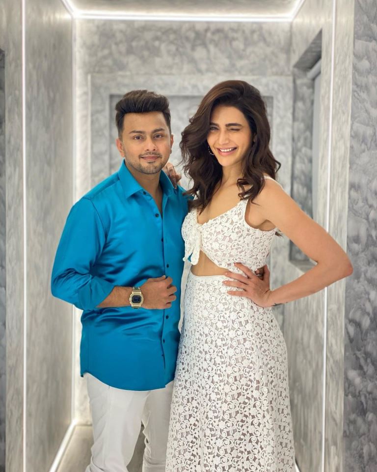 Karishma Tanna photo