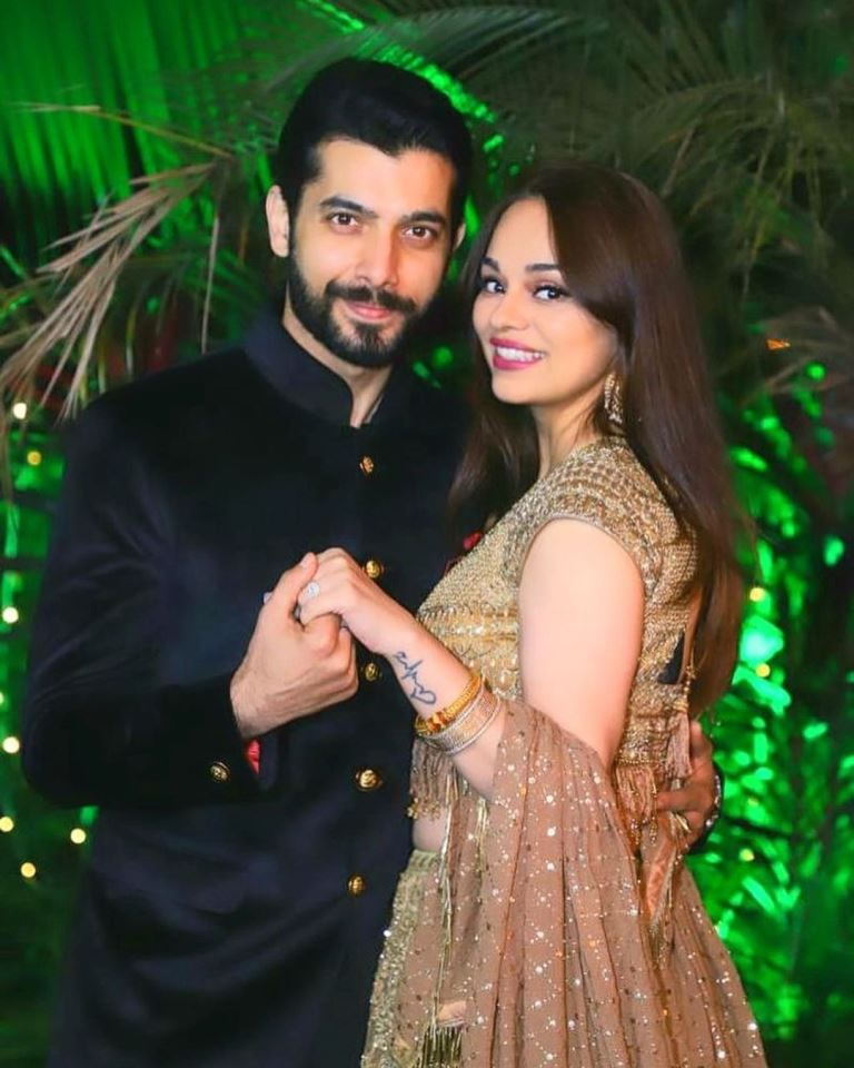 Sharad Malhotra and his wife