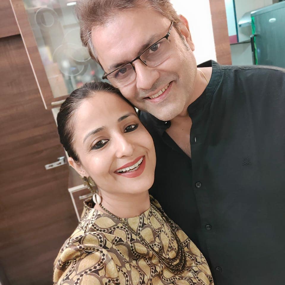 Lata Sabharwal, sanjeev seth