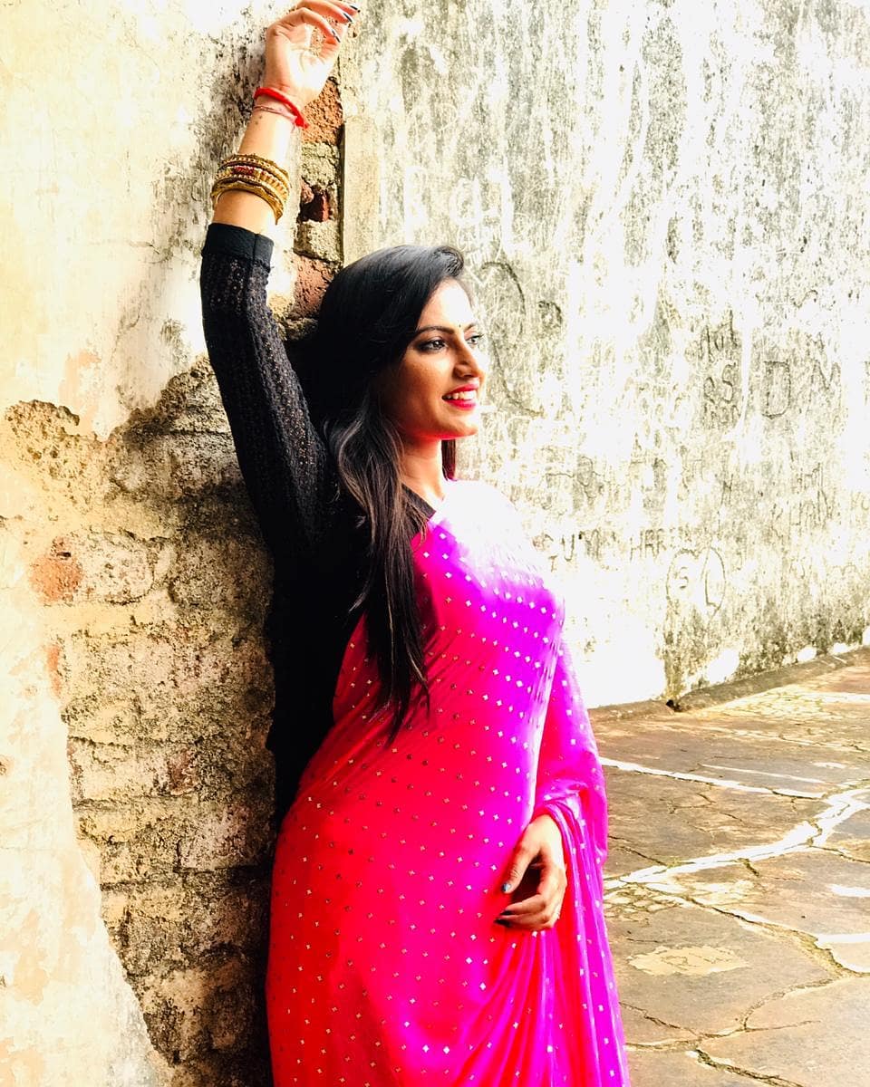 neha suthar images hd
