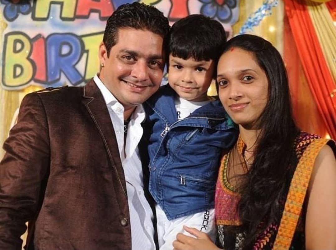 hindustani bhau famely, hindustani bhau son, hindustani bhau wife