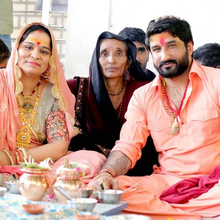 Gaman Santhal 