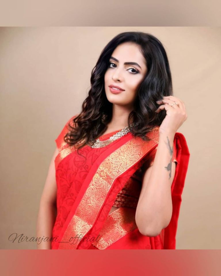 Niranjani Ahathian