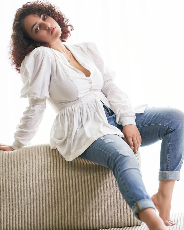 Nithya Menen photos hd