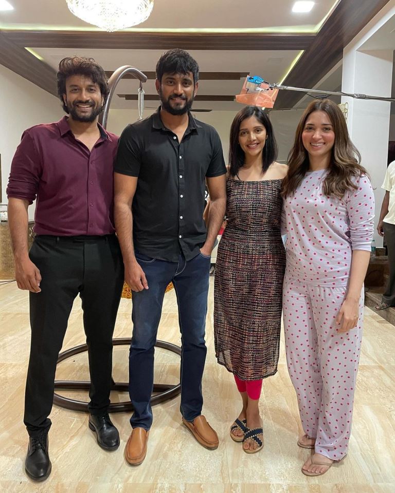 Tamannaah Bhatia with friends