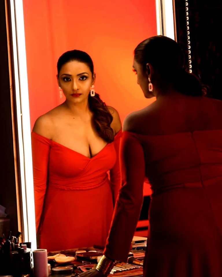 shanti priya images