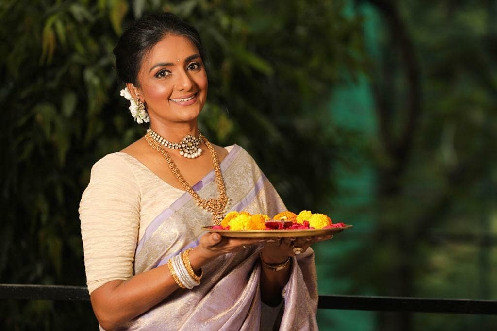 shanti priya pics