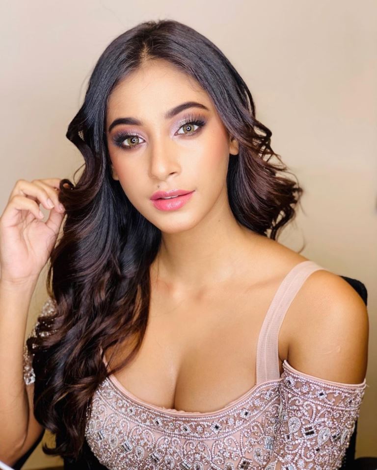 Anukreethy Vas Height, Weight, Age, Net Worth, Boyfriend, Detail,  Family, Photos, Biography