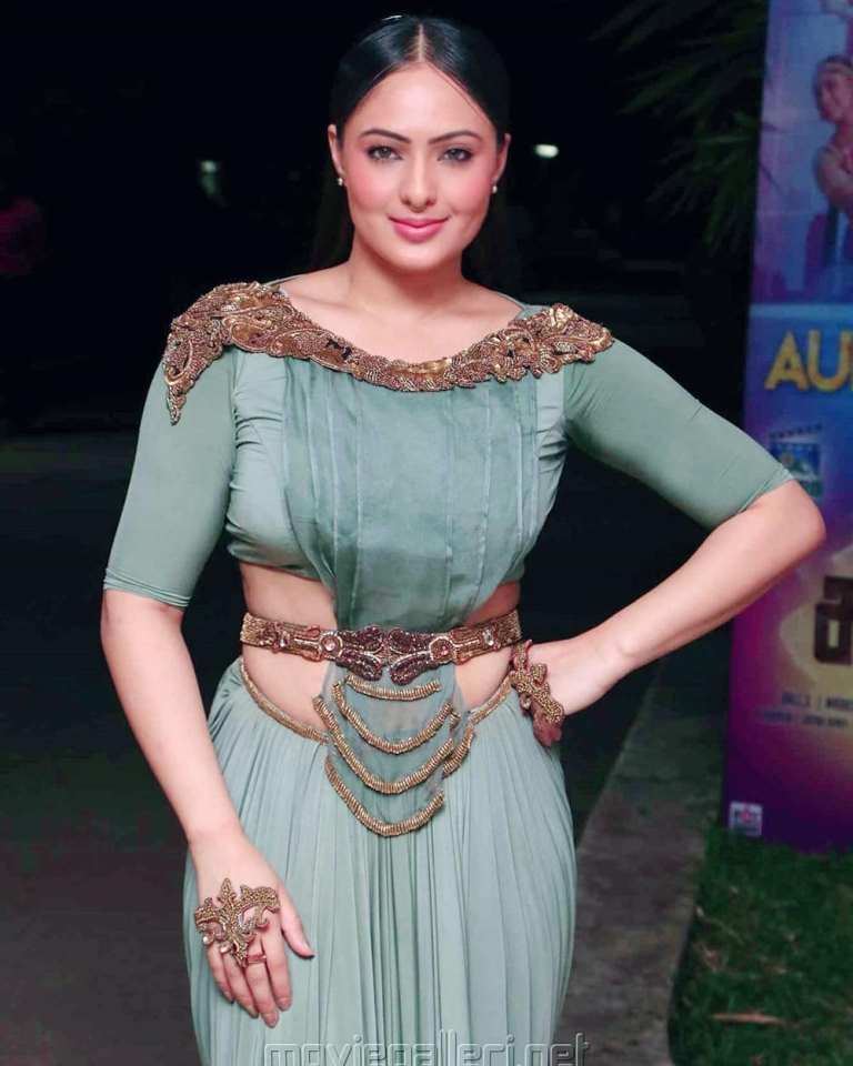 Nikesha Patel
