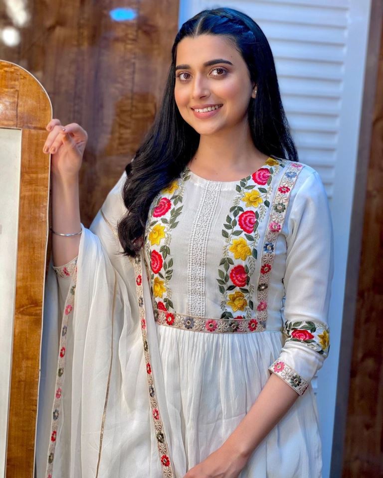Nimrat Khaira