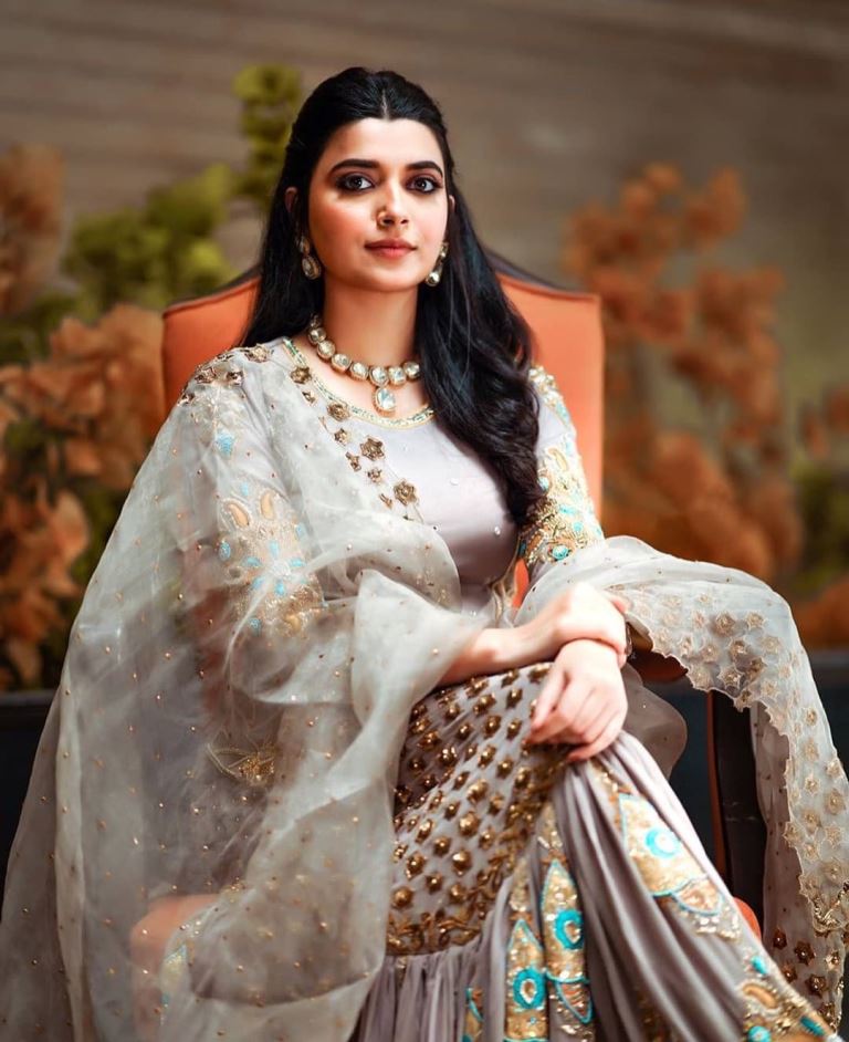 Nimrat Khaira