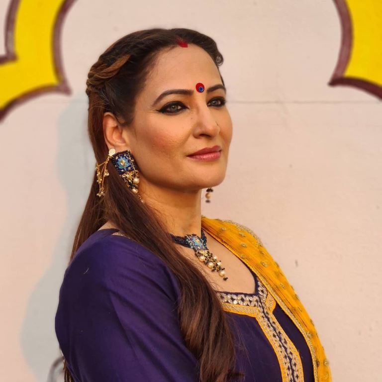 Rakshanda Khan
