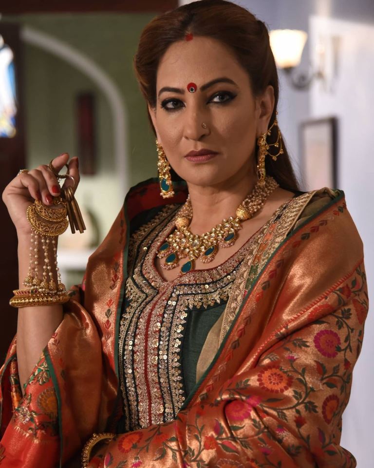 Rakshanda Khan