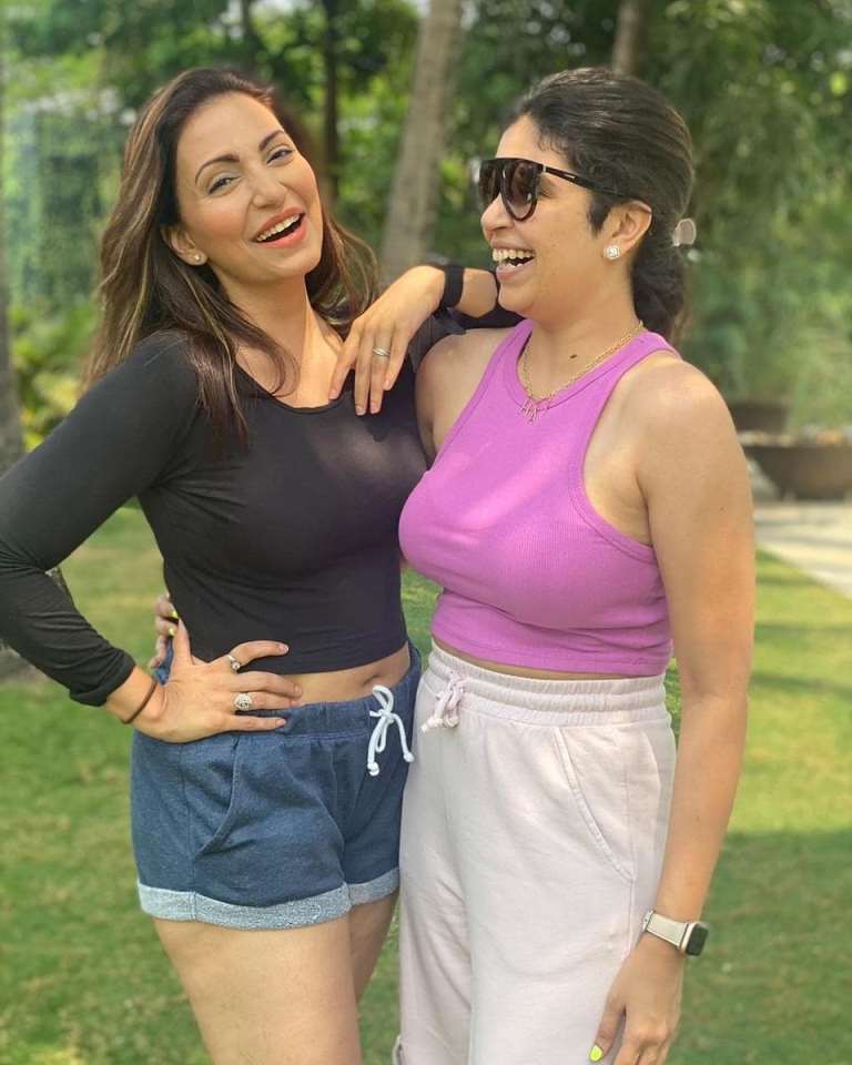 Navina Bole