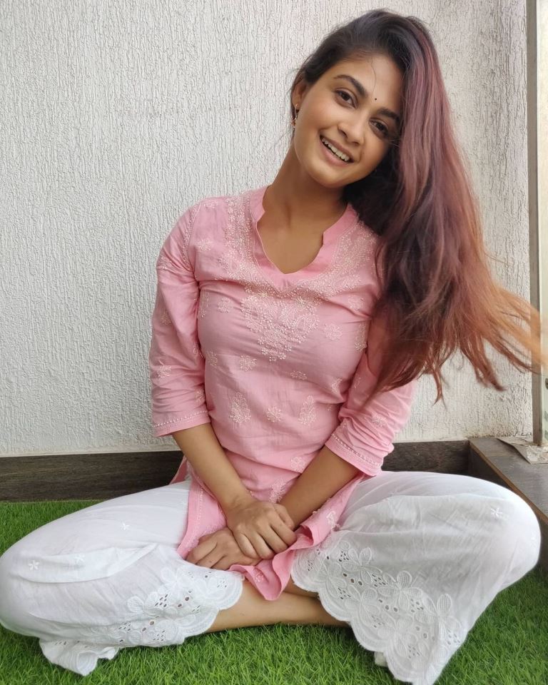 Ruchi Savarn