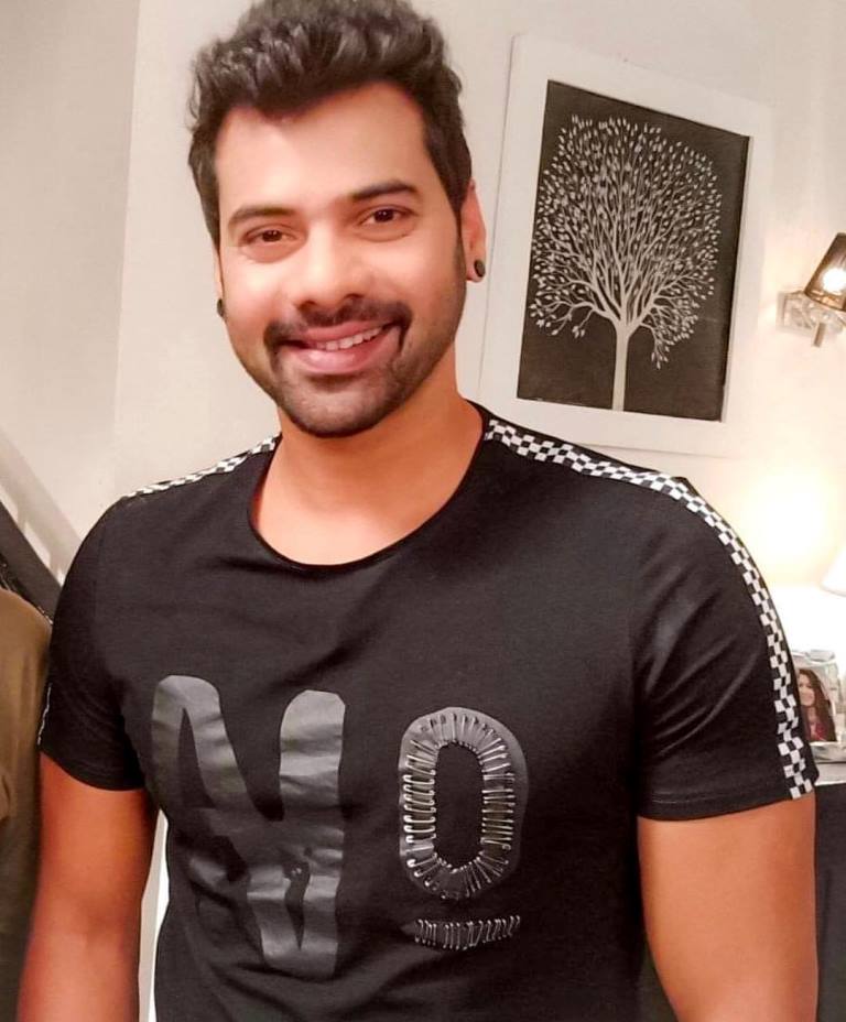 Shabir Ahluwalia