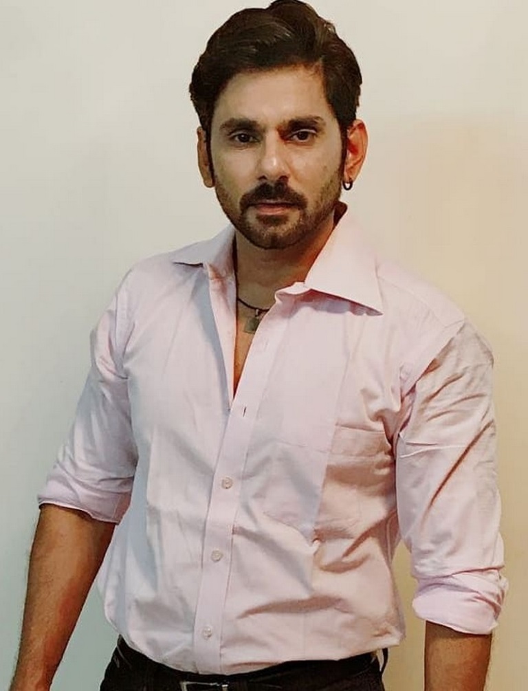 Sikandar Kharbanda