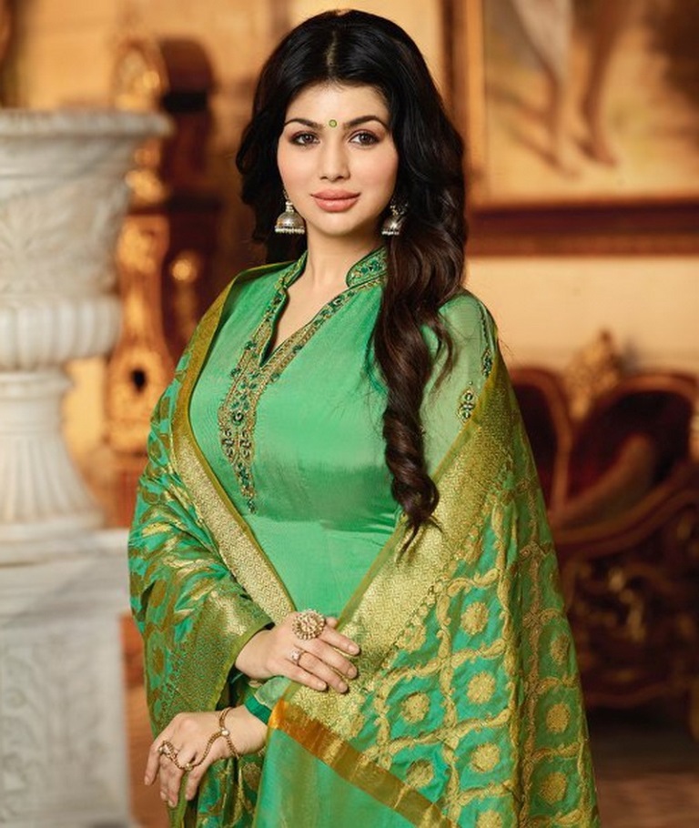 Ayesha Takia