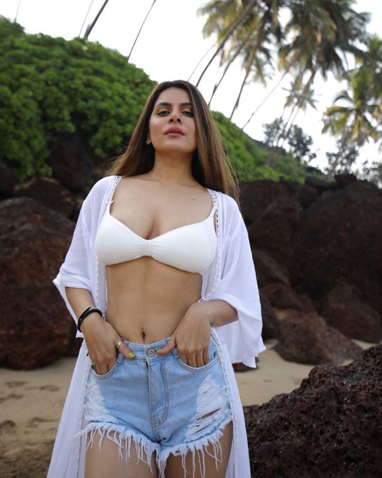 Isha Anaand Sharma