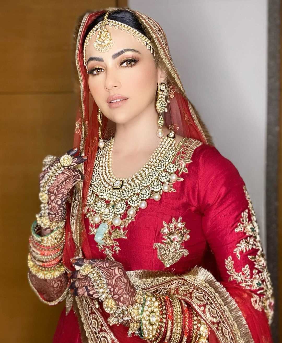 Sana Khan Age, Height,  Boyfriend, Husband, Family, Photos, Net Worth, Biography