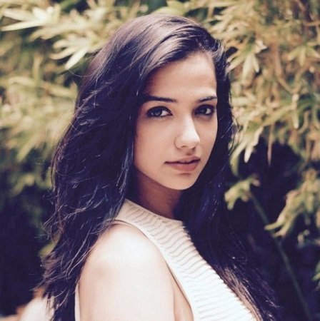 Vidushi Kaul (TV Actress) husband, Photos, Net Worth, Height, Age, Date of Birth, Family, Boyfriend, Biography
