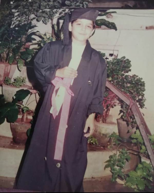 अपने स्कूल के दिनों में अली रज़ा
