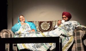 हरदीप गिल के साथ थिएटर कर रही हैं अनीता देवगन