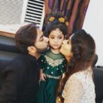 Mehjabi Siddiqui with her husband and daugther Aayat
