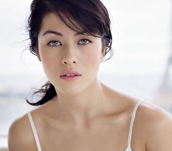 Mylène Jampanoï husband, Photos, Net Worth, Height, Age, Date of Birth, Family, Boyfriend, Biography