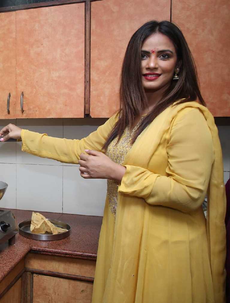 Neetu Chandra