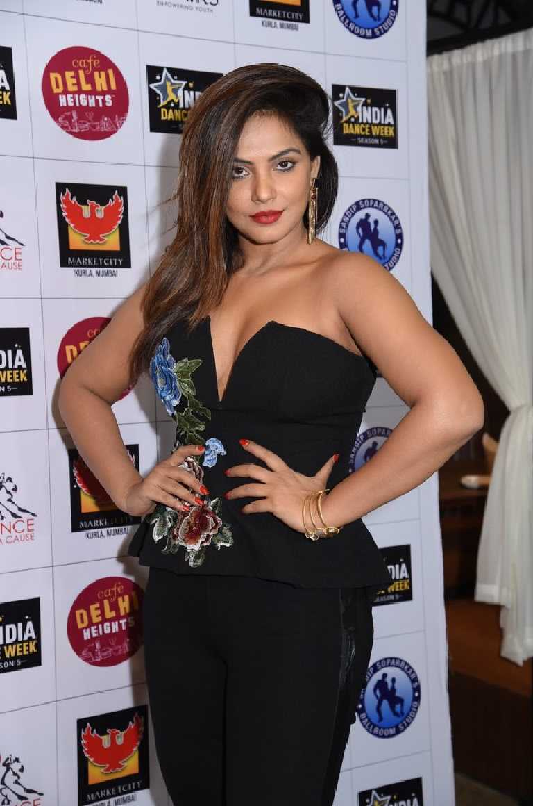 Neetu Chandra