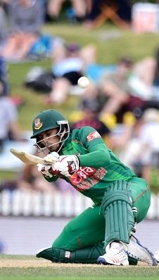 Nurul Hasan Batting