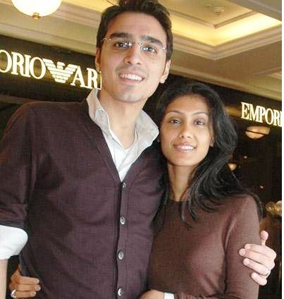 Roshni Narad with husbad Shikhar Malhotra