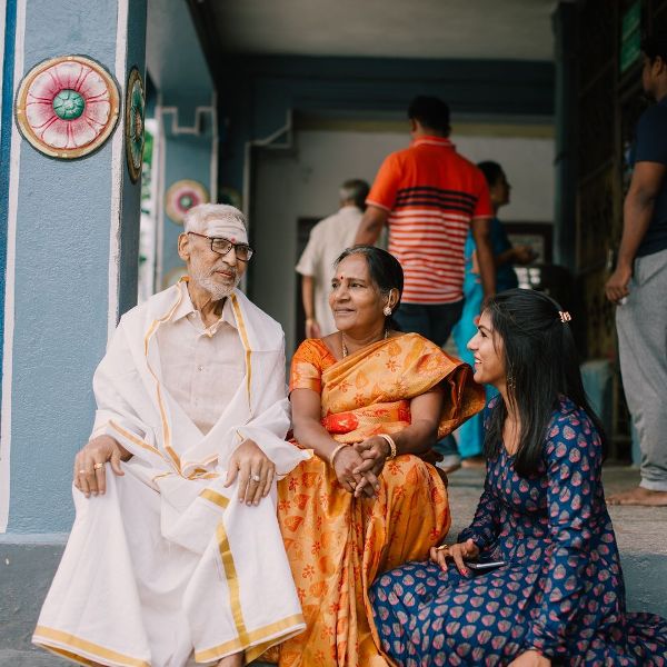 भवानी देवी अपने माता-पिता के साथ