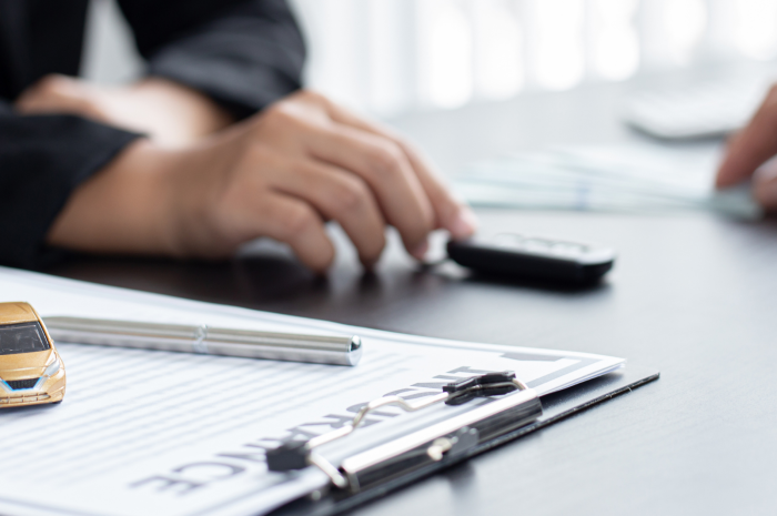 Long Term Car Loans in 2022: Pros & Cons 